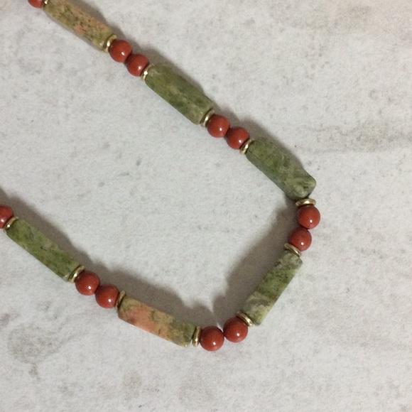 Unakite Jasper bead necklace - Picture 3 of 7
